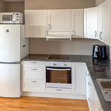 2 Bedroom Beautiful In S Apartamento Kristiansand